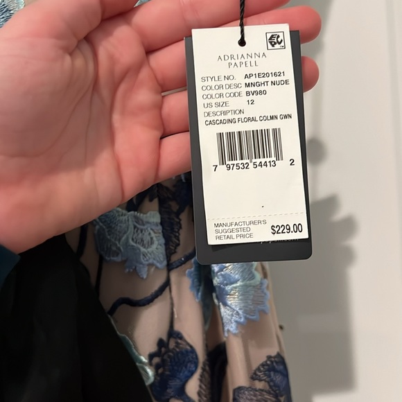 Size 12 and size 14 available!! Adrianna Papell dress - Picture 3 of 6